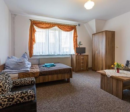 Apartamenty I Pokoje Goscinne Dziedzic Jozef Suche Exterior foto
